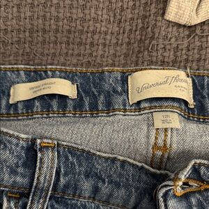 Universal Thread women’s Vintage Straight Jeans - Classic Blue